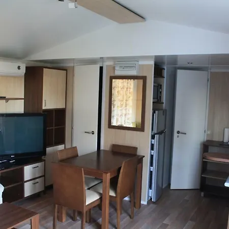 דירה Bungalow With Heated Private Pool