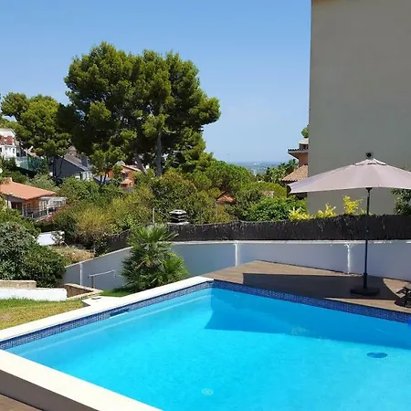 Bungalow With Heated Private Pool Castelldefels
