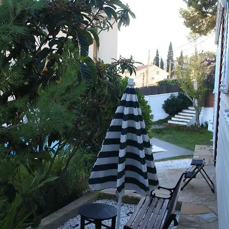 Bungalow With Heated Private Pool Apartman *